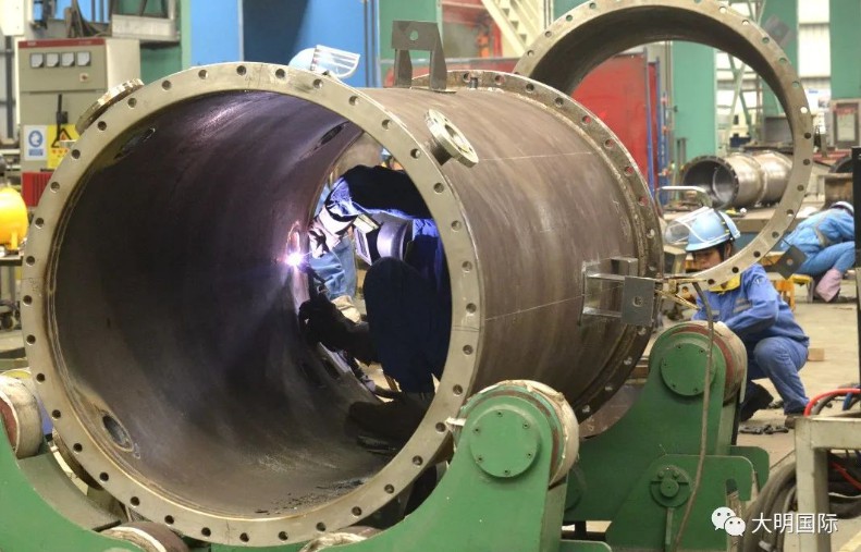大明轻工顺利完成一批化工塔器制作
