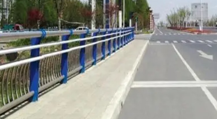 完成全系列碰撞试验，山西省发布《公路不锈钢护栏应用技术规程》地方标准